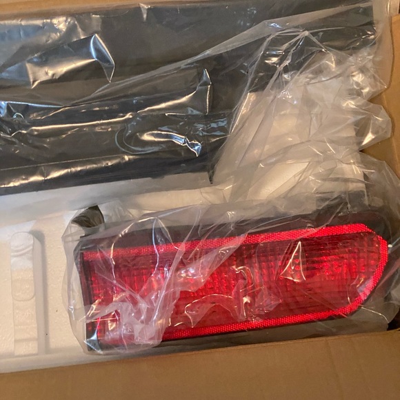 dodge challenger 2010-14 back bumper lights